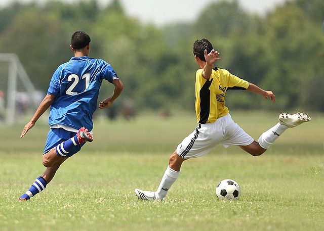 El fútbol, un deporte que transforma la vida de los jóvenes